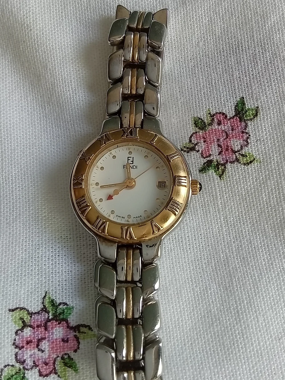 Fendi Women's Two-Tone Stainless‎ Steel Watch with Gold Bezel - White Dial
